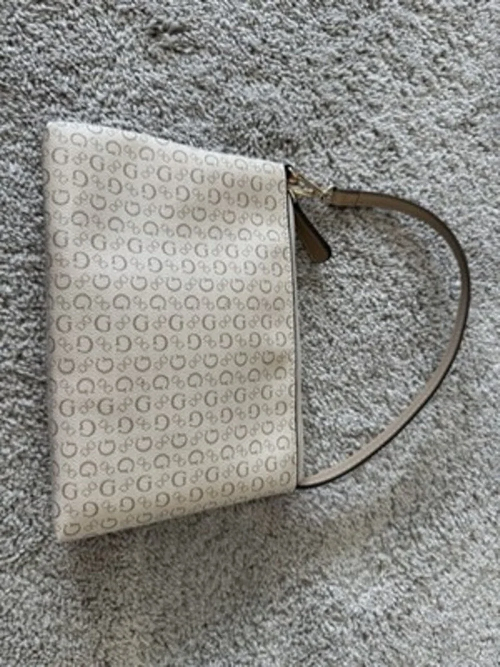 GUESS Beige Logo Shoulder Bag Medium Zip Gold Hardware Designer